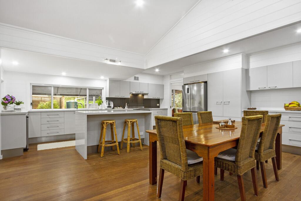 Narrawallee NSW Hotel QLD