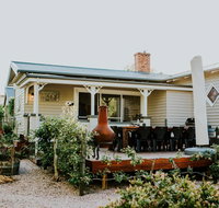 3 Willows Vineyard Cottage - Hotel QLD