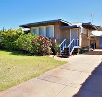 5 Learmonth Street - Close to town centre - Hotel QLD