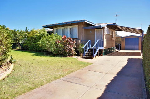5 Learmonth Street - Close To Town Centre - Hotel QLD 0