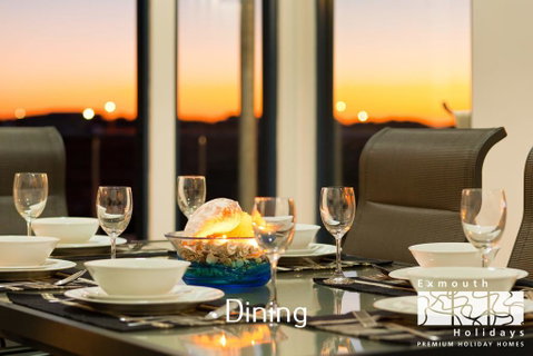 7 GNULLI - PRIVATE JETTY - Hotel QLD 2