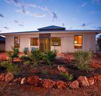 9 Skipjack Circle - Lovely Pet-Friendly Holiday Home with a Breezeway - Hotel QLD