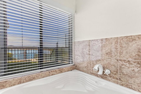 Above And Beyond - Beautiful Home With Pool - Hotel QLD 2