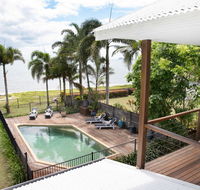 ABSOLUTE BEACHFRONT BLISS  NEWELL BEACH - Hotel QLD