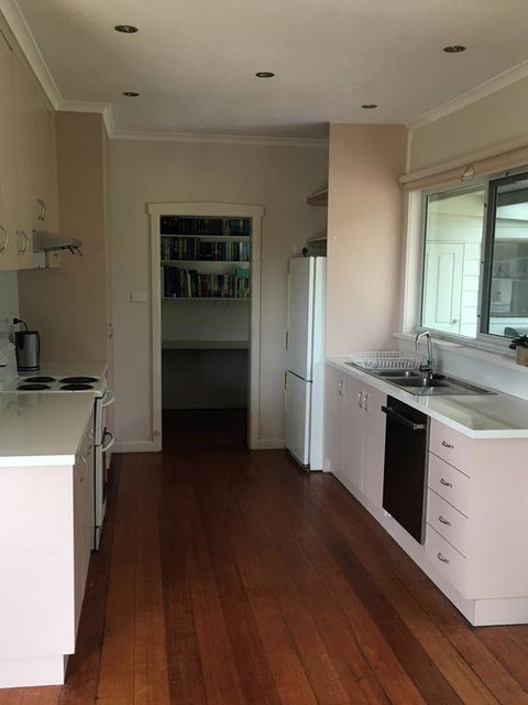 Absolute Waterfront - Hotel QLD 3