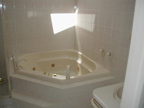 Accommodation Sydney North - Forestville 4 Bedroom 2 Bathroom House - Hotel QLD 3