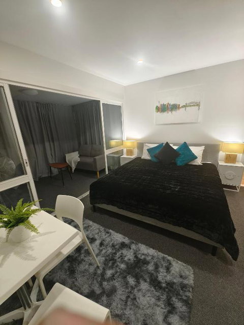 Entire Studio Apartment - Self Check-in - Hotel QLD 0