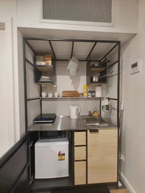 Entire Studio Apartment - Self Check-in - Hotel QLD 3