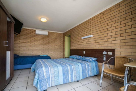 Grand Hotel Motel - Hotel QLD 2