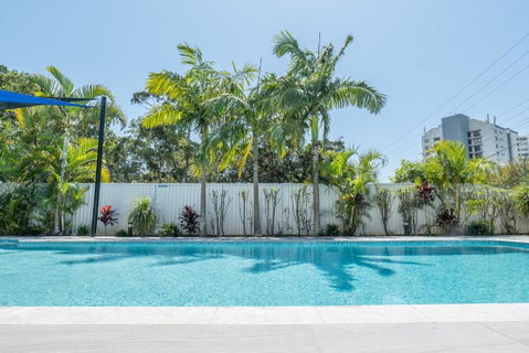 HEART OF BURLEIGH Holiday Villa - Perfect Location With Pools - Hotel QLD 0