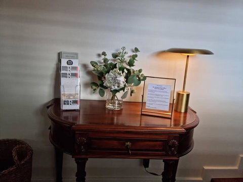 Historic Mintaro Post Office - Hotel QLD 2