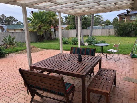 HOLL100 - Getaway To The Bay - Hotel QLD 1