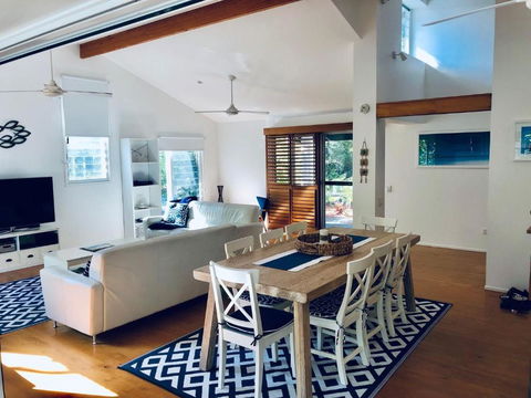 Ibis 3 House - Hotel QLD 3