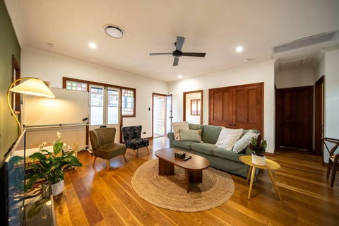 House Of Fairy Wren -Charming Queenslander Cottage Mins Drive To Brisbane CBD And Gabba Stadium! - Hotel QLD 0