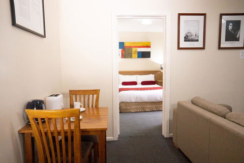 Admiralty Inn - Hotel QLD 3