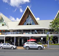 Airlie Waterfront Accommodation - Hotel QLD