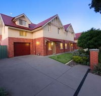 Albury Suites - Schubach Street - Hotel QLD