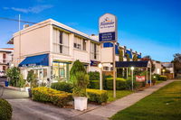 Book Essendon Accommodation Vacations Hotel QLD Hotel QLD