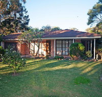 All Decked Out - Pet Friendly - Hotel QLD