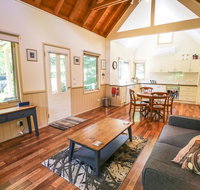 Alpine Arnica Cottage 1 - Hotel QLD