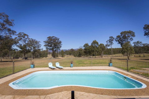 Amani - Hotel QLD 1