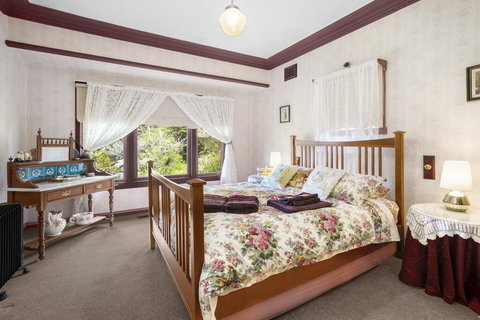 Ambrose Cottage Front Apartment - Hotel QLD 3