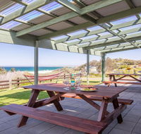 Antonio's Paradise - spectacular views over Warrain beach - Hotel QLD