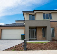 Apple House Point Cook - Hotel QLD