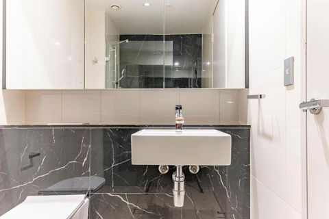 Modern 2B With Loft Bed Parking Central Mascot - Hotel QLD 1