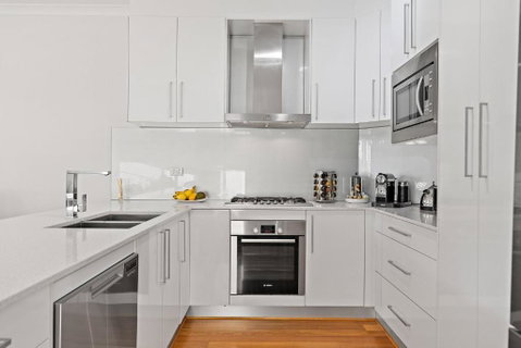 Modern Scarborough Townhouse - Hotel QLD 2