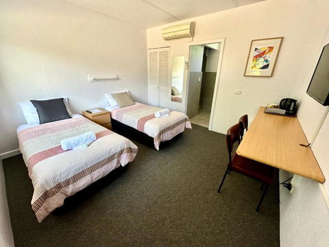 Mount Beauty Motor Inn - Hotel QLD 3
