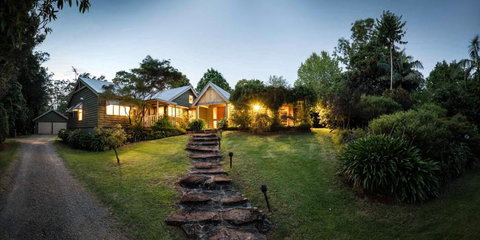 Mt Glorious Getaways - Hotel QLD 2