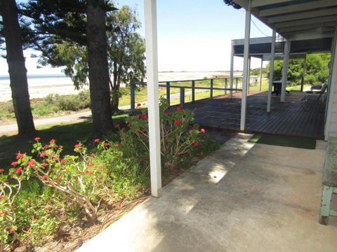 Ocean Devotion - Point Turton - Hotel QLD 1
