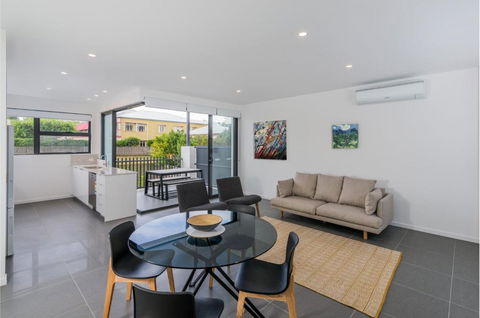 Oxford Steps - Executive 2BR Bulimba Apartment Across From The Park On Oxford St - Hotel QLD 0