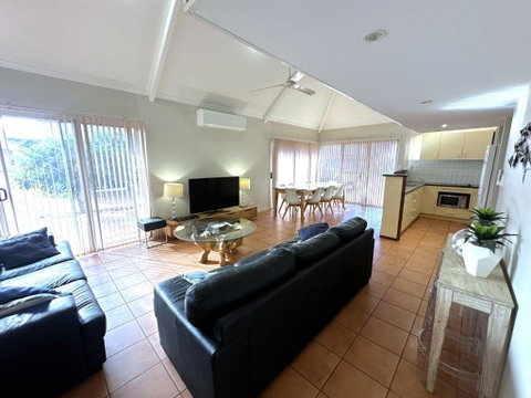 Osprey Holiday Village Unit 117 - Hotel QLD 3