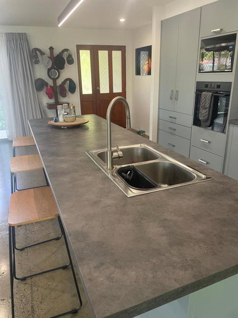 Pandanus Paradise. Newly Renovated 4 Bedroom Home - Hotel QLD 3