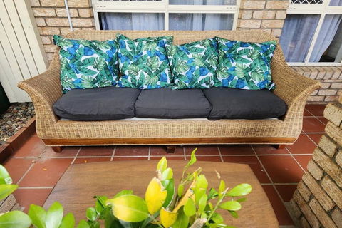Peaceful Getaway - Stylish, Newly Updated House - Hotel QLD 1