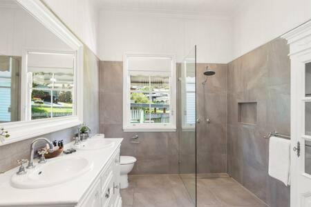 Pet Friendly Family Home In Brisbane - Relocations And Family Stays - Fast Internet - Parking - Netflix - Hotel QLD 2