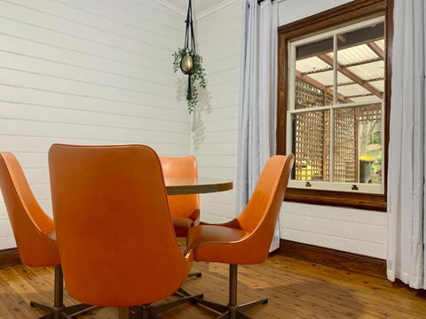 Quarryman Cottage @ 102 - Hotel QLD 1