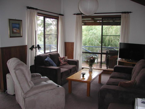 Rainbow House - Hotel QLD 2