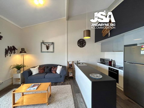 Razorback 6 - Hotel QLD 2