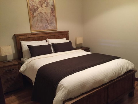 Atina Rocks Country Homestead - Hotel QLD 3