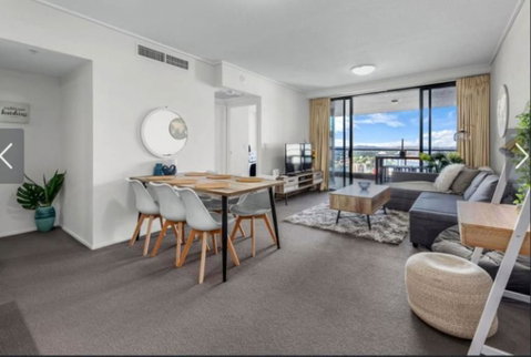 AU1 - Long Stay W Balcony RiverViews Fast WiFi - Hotel QLD 1