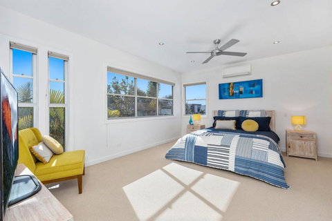Augusta House - Hotel QLD 2