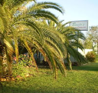 Banjos Overnight And Holiday Units - Hotel QLD