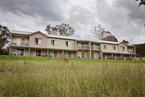 Bathurst Goldfields Motel - Hotel QLD 0