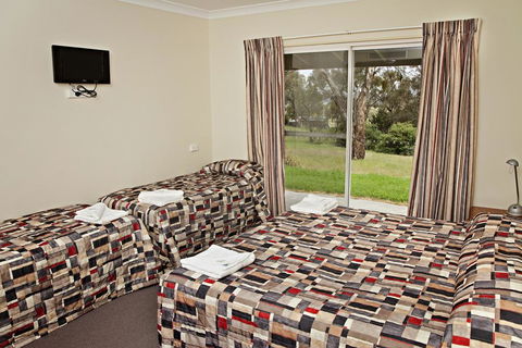 Bathurst Goldfields Motel - Hotel QLD 3