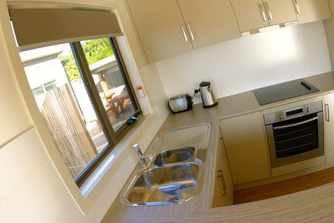 Bay Of Islands Apartments - Hotel QLD 3