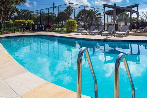Beach Escape (unit 8 Beach Breakers) - Hotel QLD 0