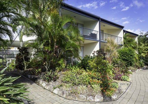 Beach Escape (unit 8 Beach Breakers) - Hotel QLD 2
